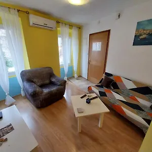 apartmani-jadran.primorje-gorskikotar.com/